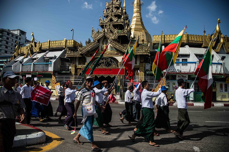 Burmese Nationalist Rally In Support of Aung San Suu Kyi