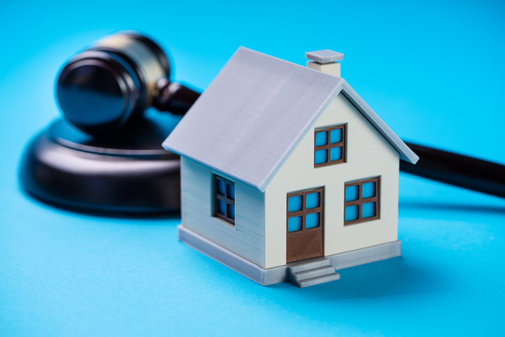 Real Estate House Foreclosure Lawyer. Property Litigation