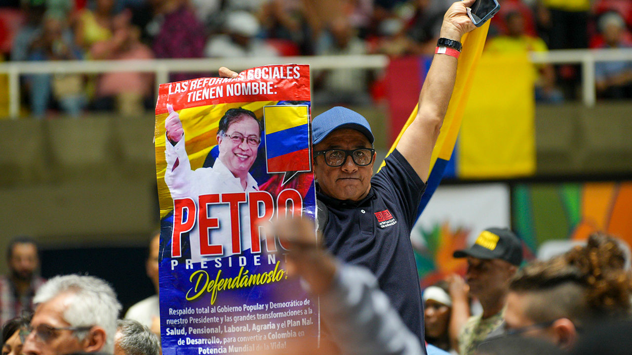 “El poder constituyente es para llevar a canon constitucional los temas de Acuerdo Nacional”: presidente Petro